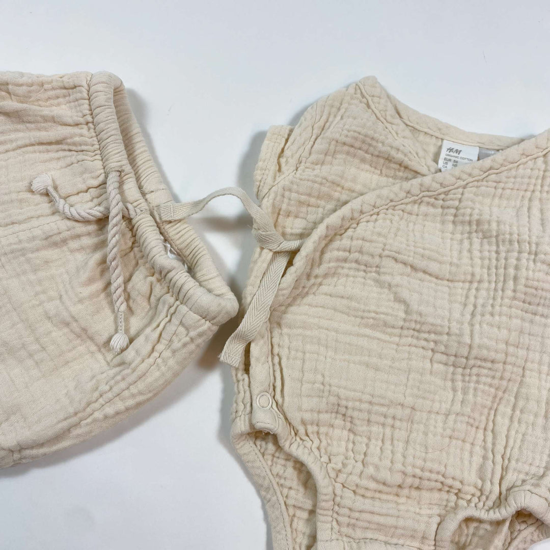 H&M off-white muslin baby set 56 2