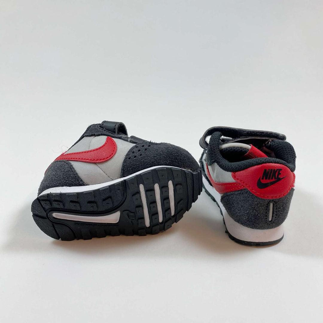 Nike grey/red baby sneakers 17 2