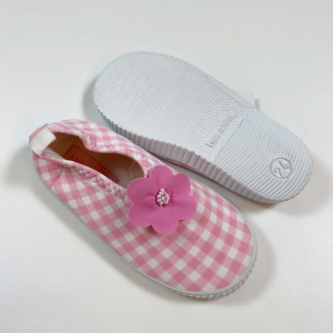 Archimède Pearl pink gingham swim shoe Second Season 24 2