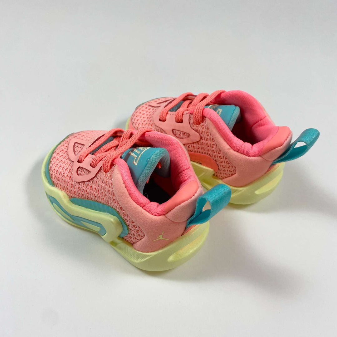 Nike neon baby Jordan Tatum 17 2