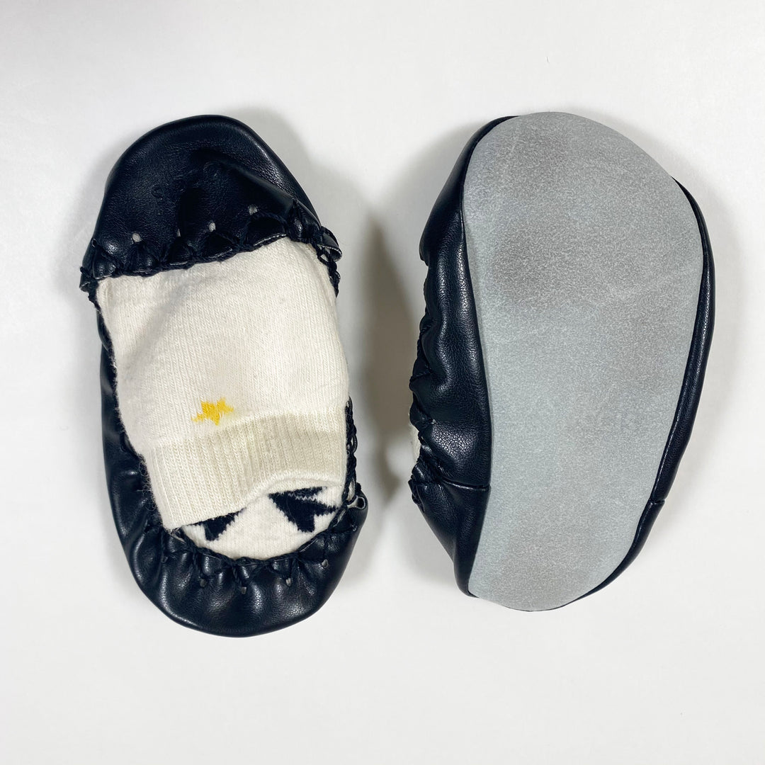 Moccis white/black bow slipper socks 24/25 3