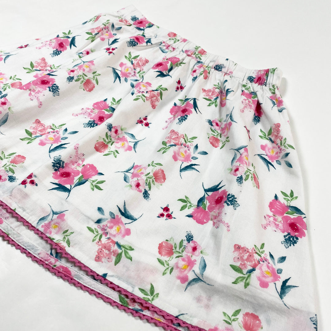 Benetton white/pink floral skirt 8-9Y/140 2