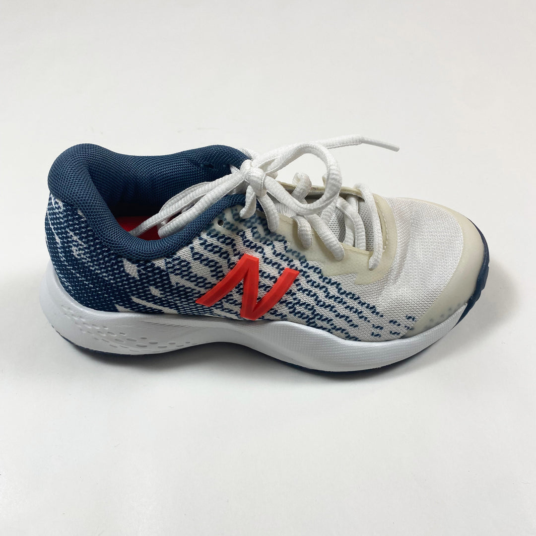 New Balance white/blue sneakers  31 4