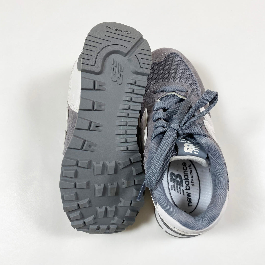 New Balance grey suede kids sneaker 28.5 4