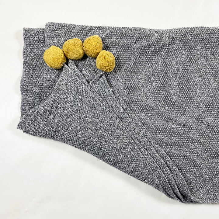 Kikadu grey panda pom pom blanket 100x80cm 2