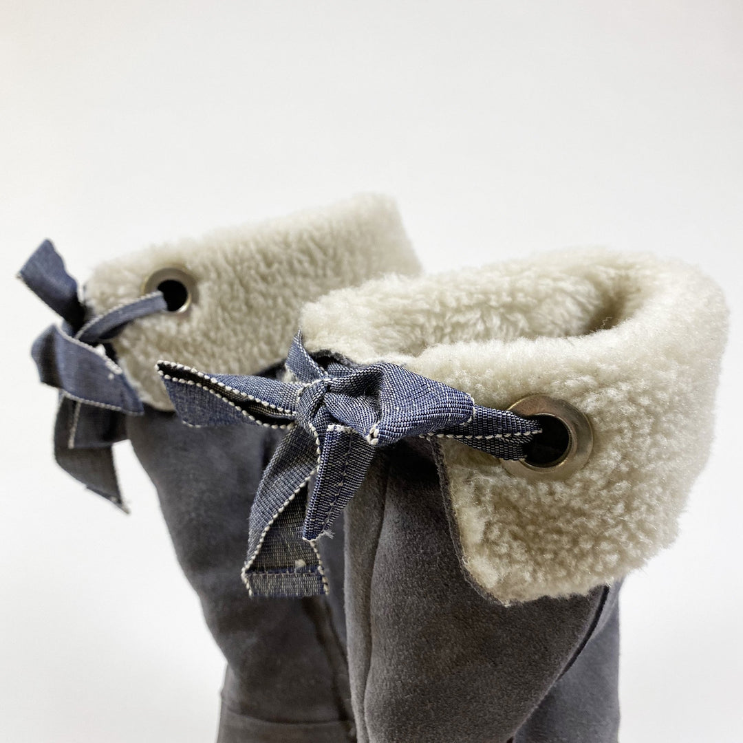 Jacadi graue Wildleder-Stiefel mit Shearling-Futter 25