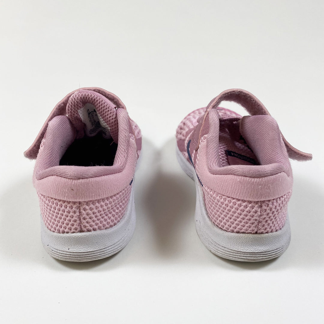 Nike pink sneakers 22