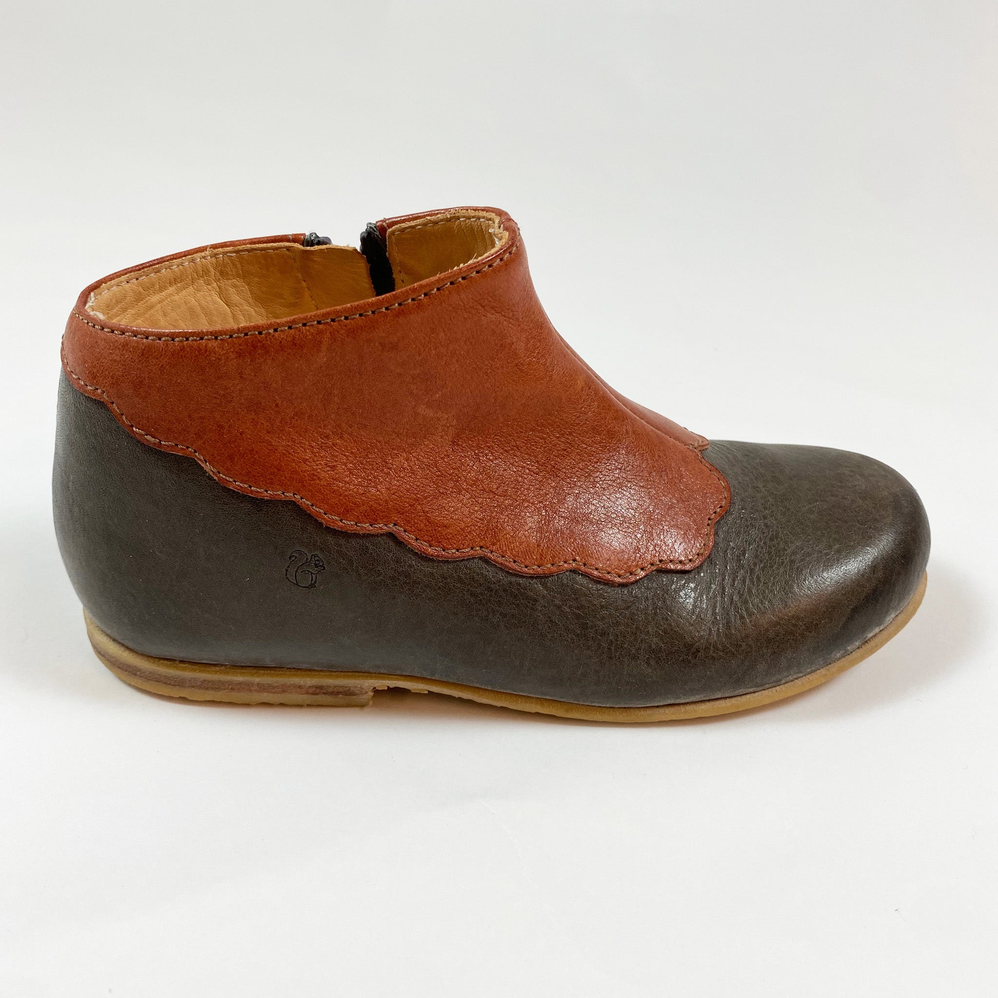 Nathalie Verlinden | red/charcoal boots | Ingrid & Emil