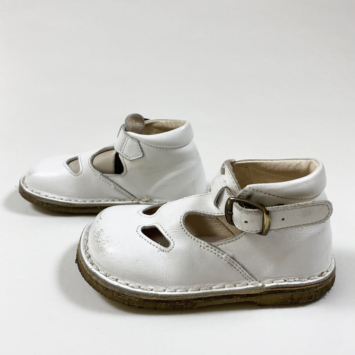 Pepe Shoes white toddler shoes 22