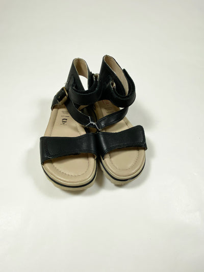 Superfit black leather sandals 33 1