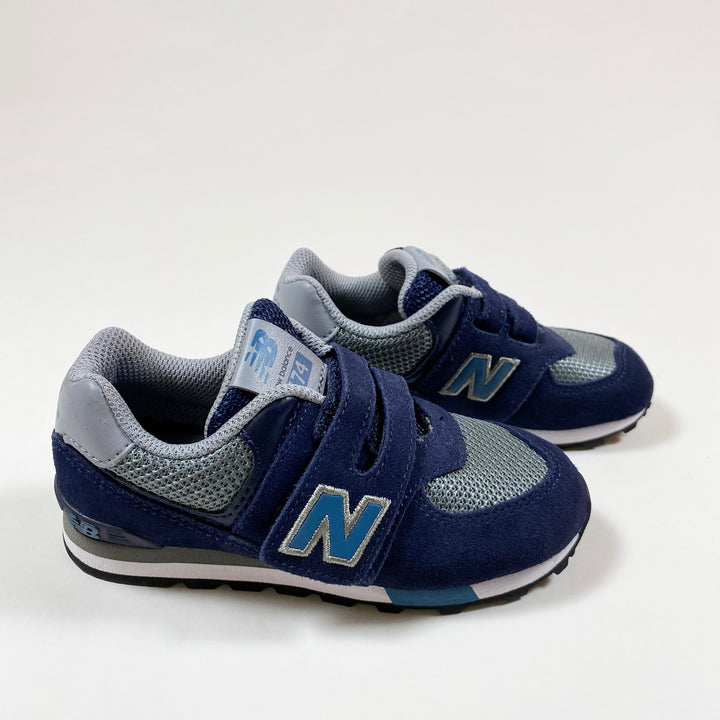 New Balance navy suede kids sneaker 27.5 1