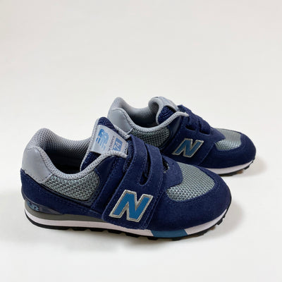 New Balance navy suede kids sneaker 27.5 1