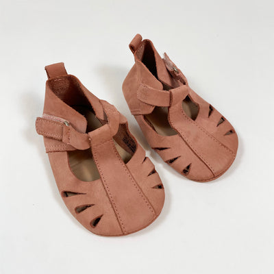 Zara pink sandals 17-18 1