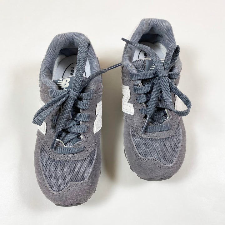 New Balance grey suede kids sneaker 28.5 2