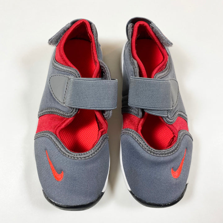 Nike grey/red sneakers 27 2