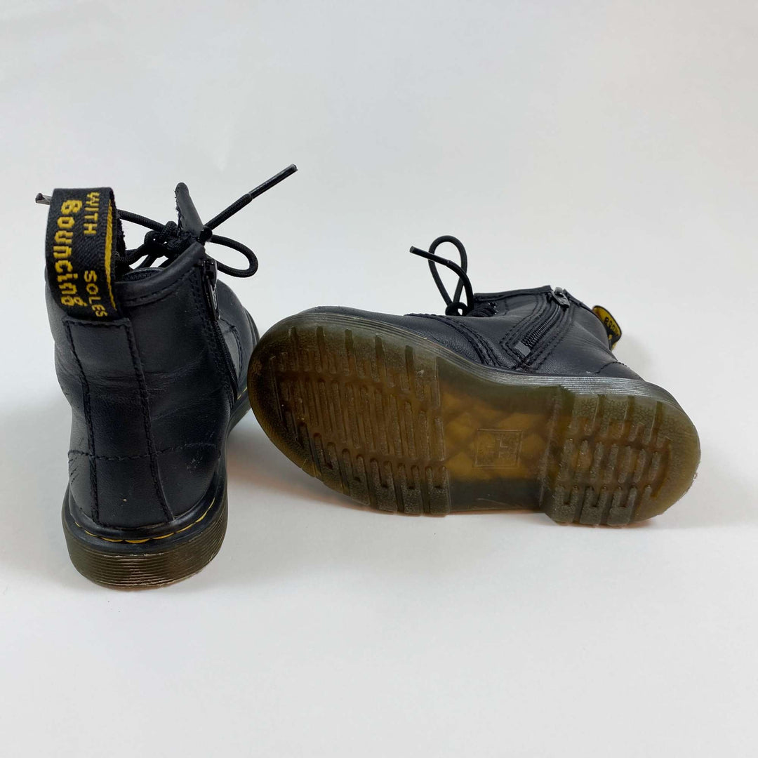 Dr. Martens black classic boot 24 3
