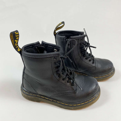 Dr. Martens black classic boot 24 1