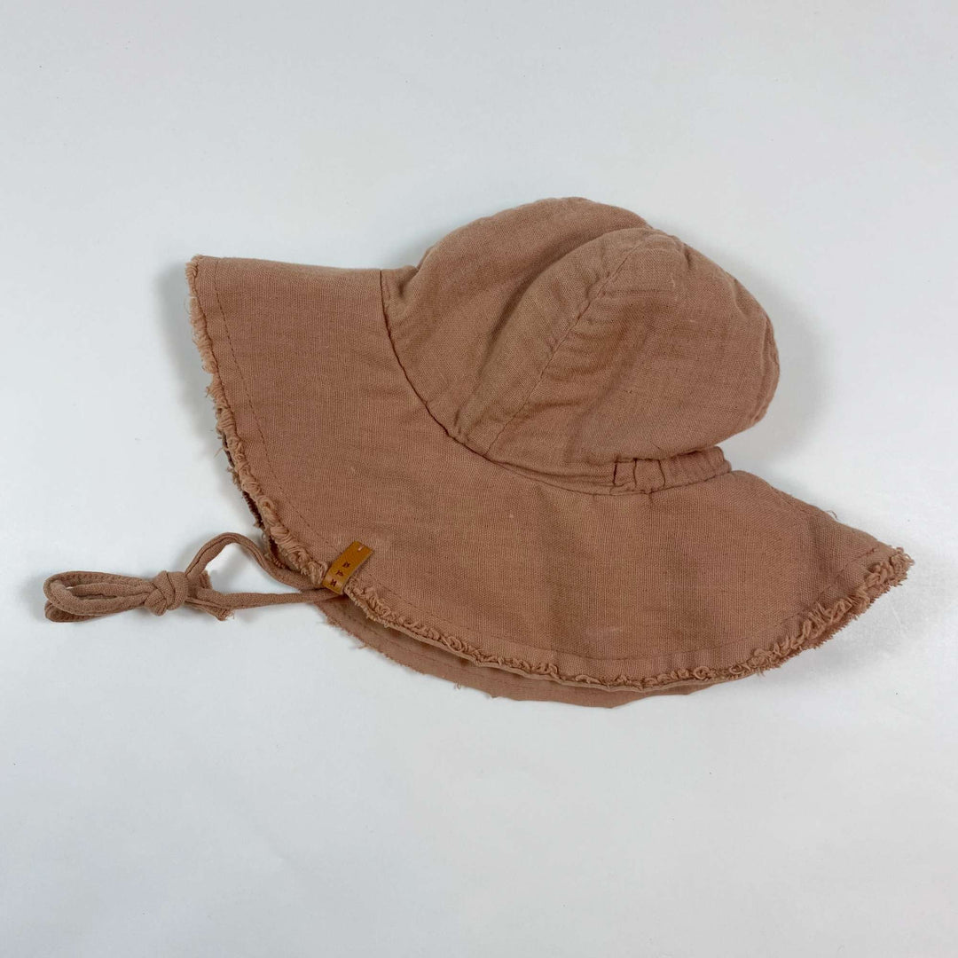 Nixnut soft terracotta sun hat 0-3M 2