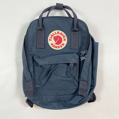 Fjällräven charcoal Kanken backpack 20x27cm 1