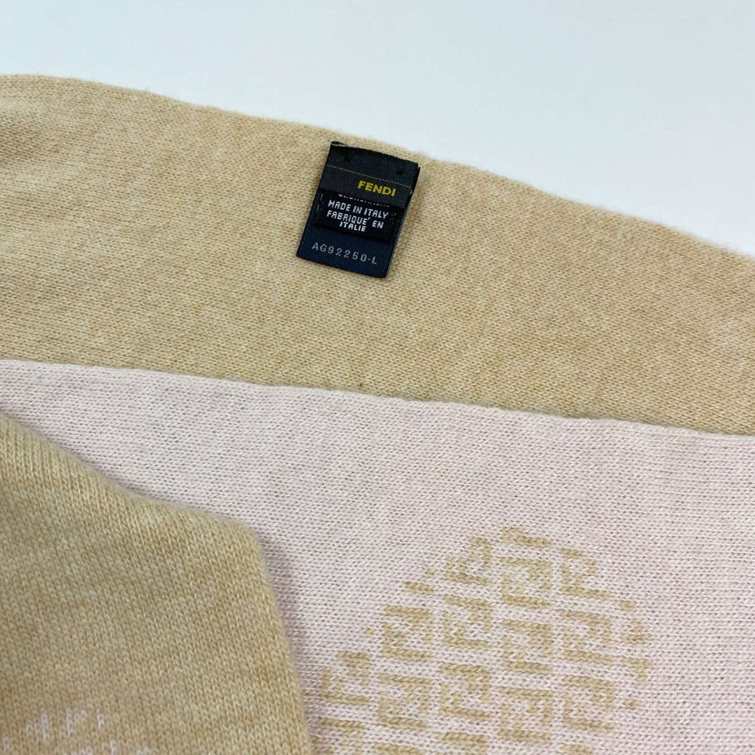Fendi light pink logo heart cashmere wool blend scarf one size 3