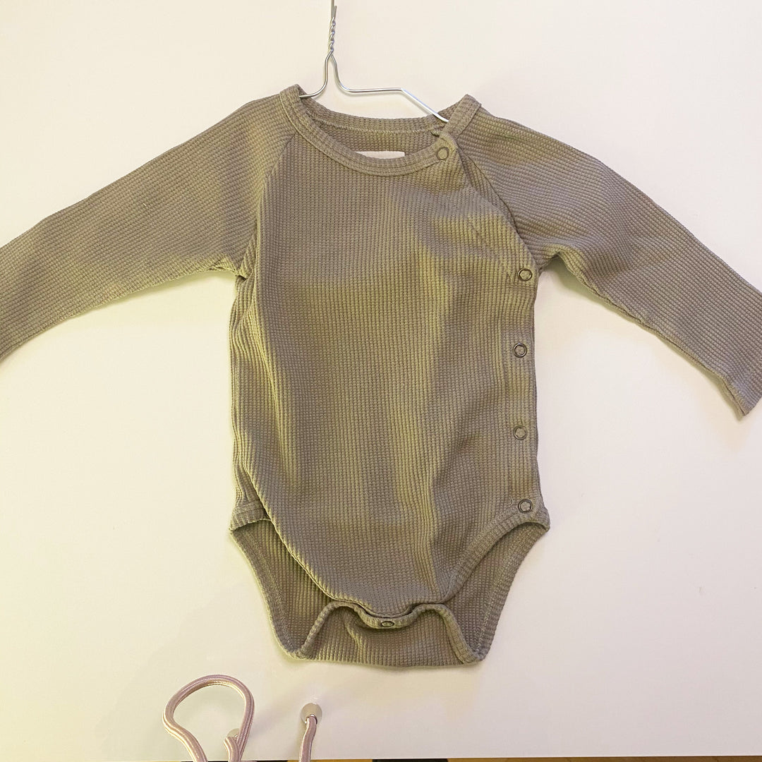 Lah Lan olive body 2-6M/62-68 1
