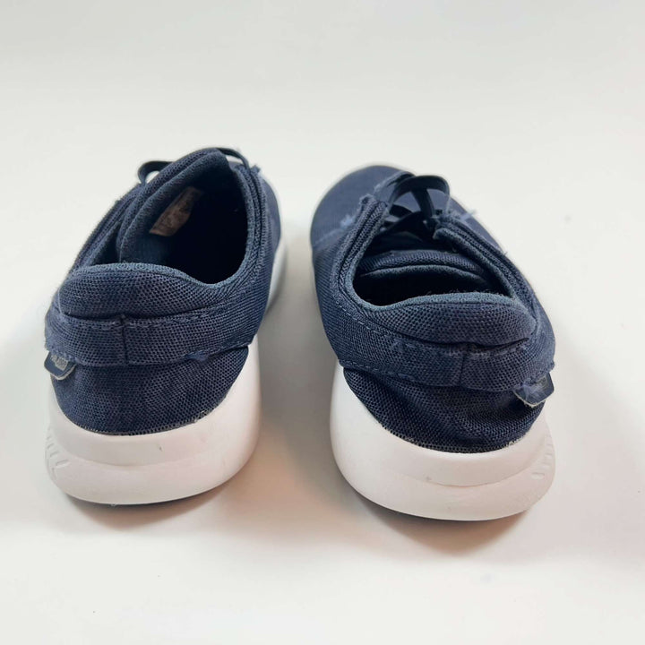 New Balance navy sneakers 32 3