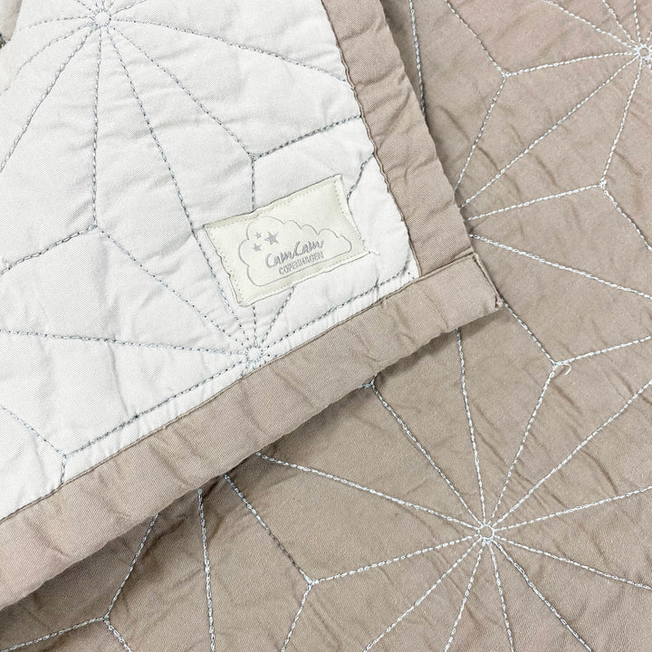 CamCam Copenhagen taupe quilted blanket 140x200cm