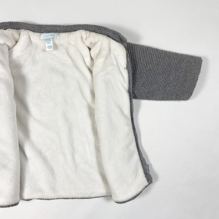 Obaïbi graue dicke Strickjacke mit abnehmbarer Kapuze und Kunstfellfutter 12M/74