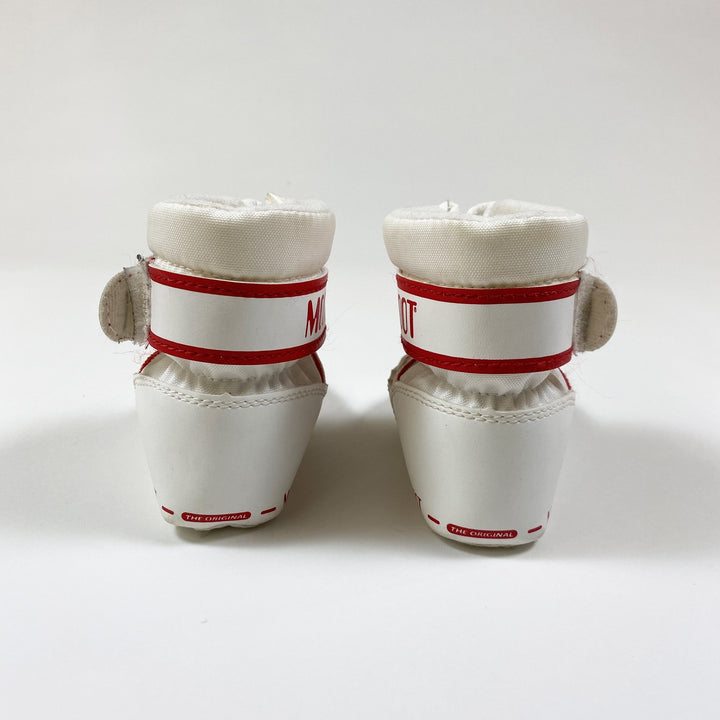 Moon Boot white moon boots with red details 19-20