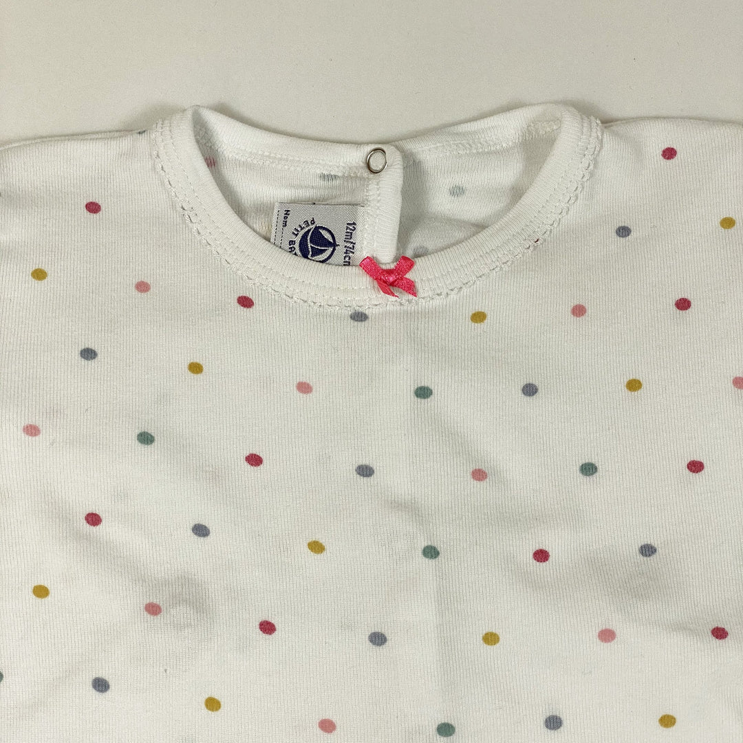 Petit Bateau weisser langärmeliger Schlafanzug mit Füssen und bunten Tupfen 12M/74